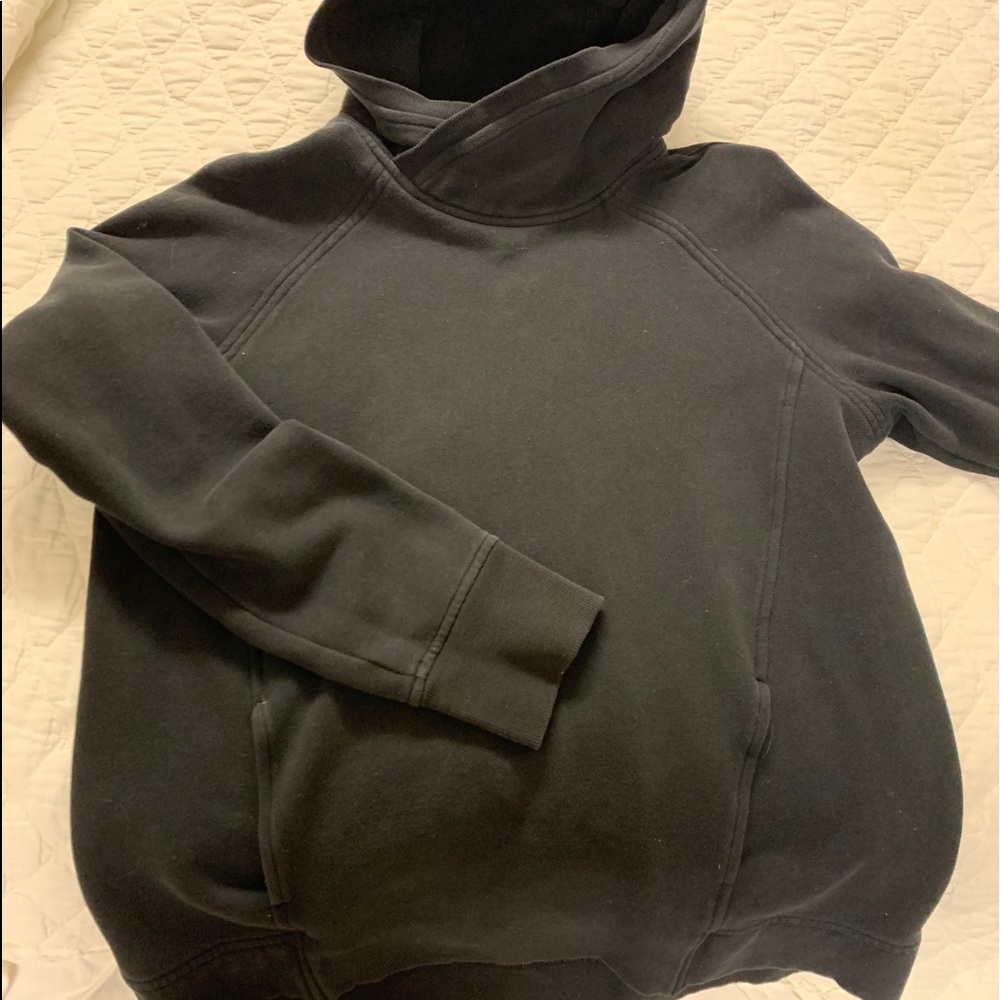 Lululemon scuba pull over